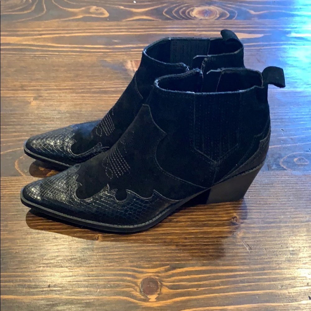 Black ZARA booties